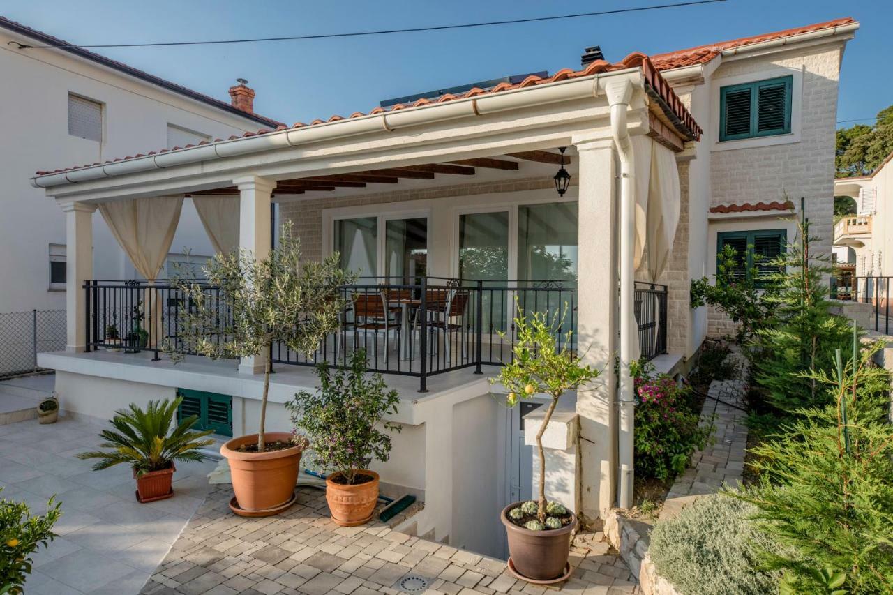 Villa Bella Banjol Exterior foto